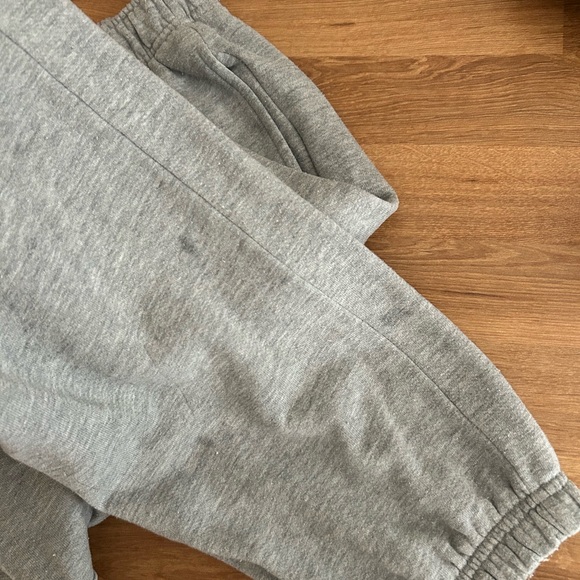 Unisex Alo Gray Sweatpants size M - Picture 5 of 5